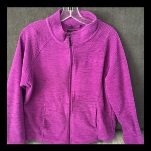 Sportscaster fleece zip up top. 
Excellent condition! Hardly worn! 
Rose colored